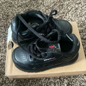 🌟Reebok Classic🌟